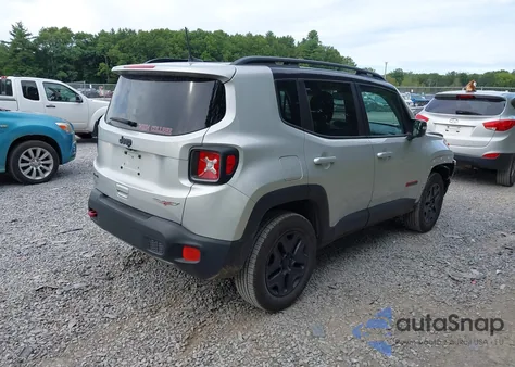 2018 Jeep Renegade Trailhawk 4X4 из США, поврежденный, VIN ZACCJBCB8JPH76889